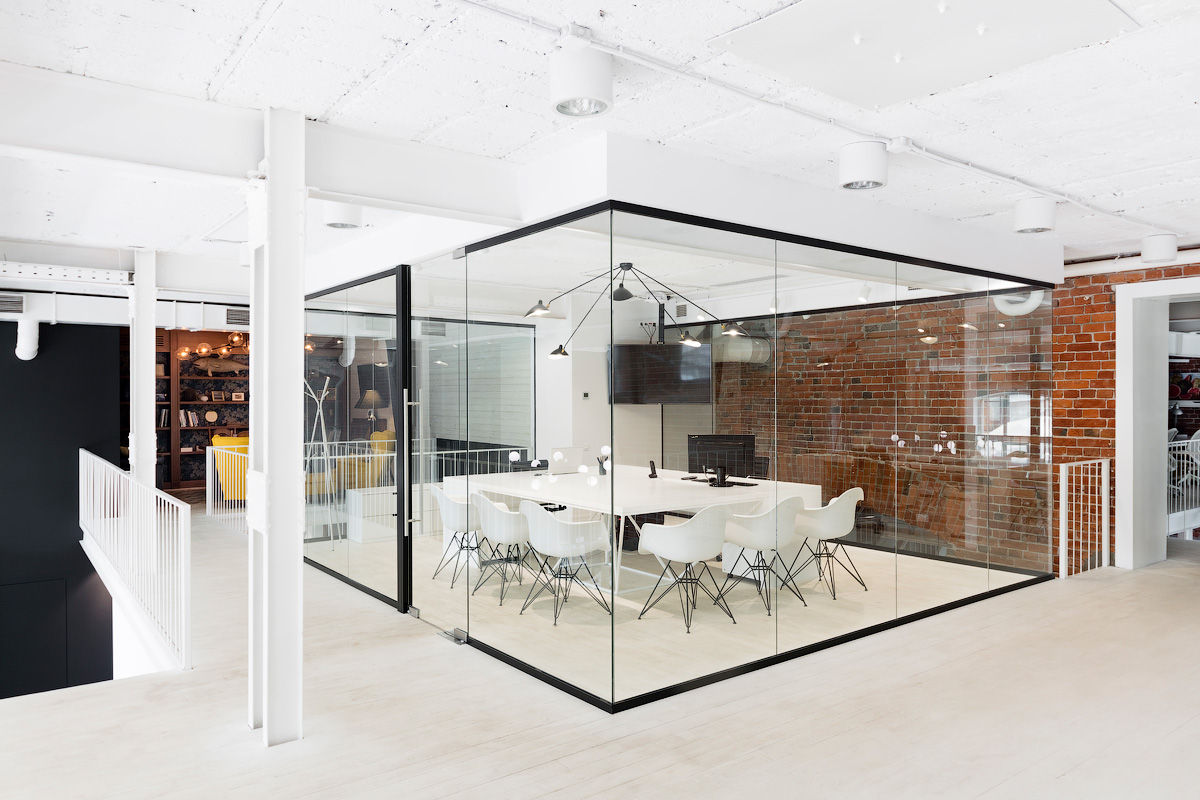 Photo Glass partitions UALCOM-Crystal