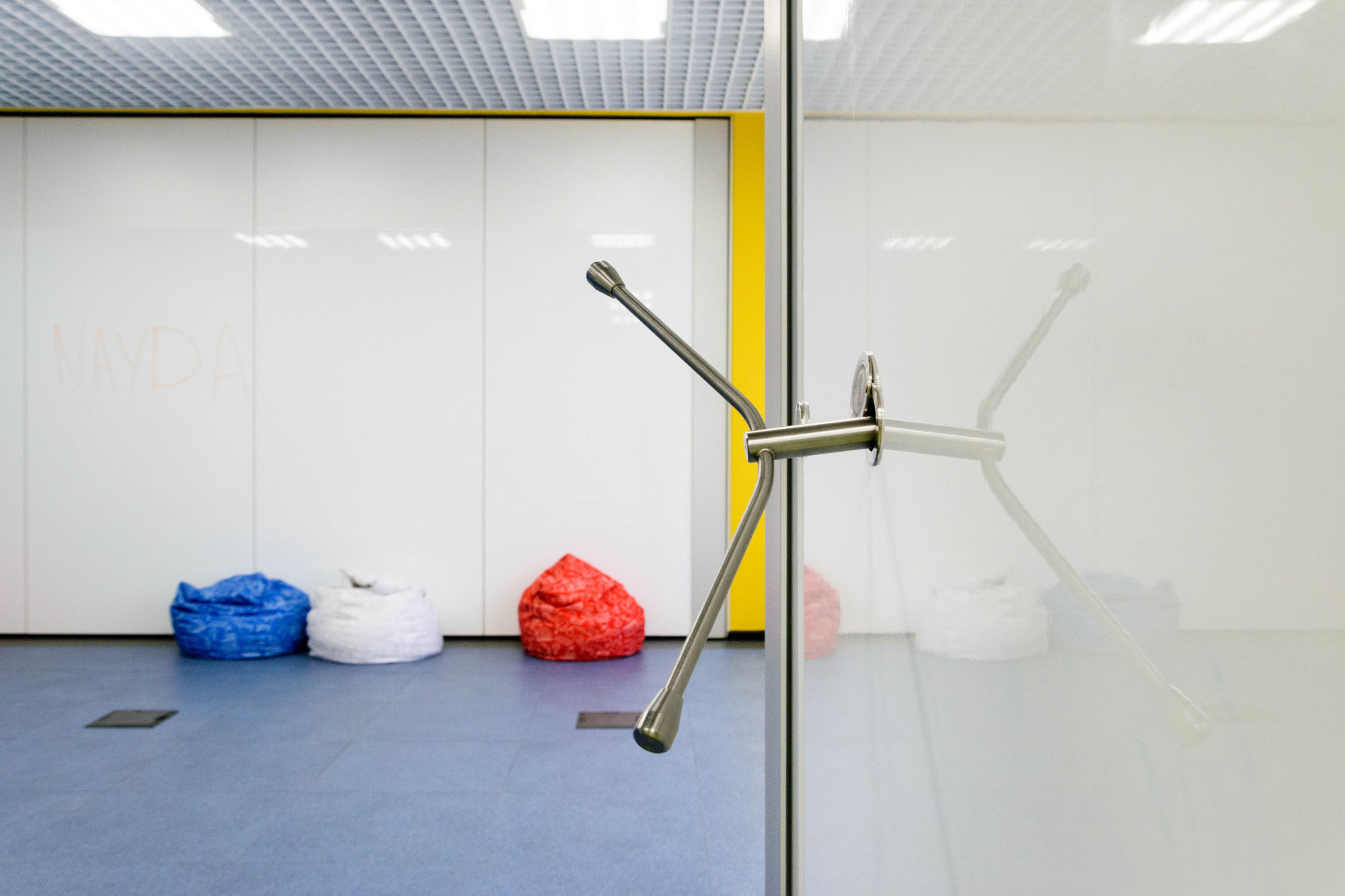 Photo Deaf sliding partitions UALCOM Hufcor