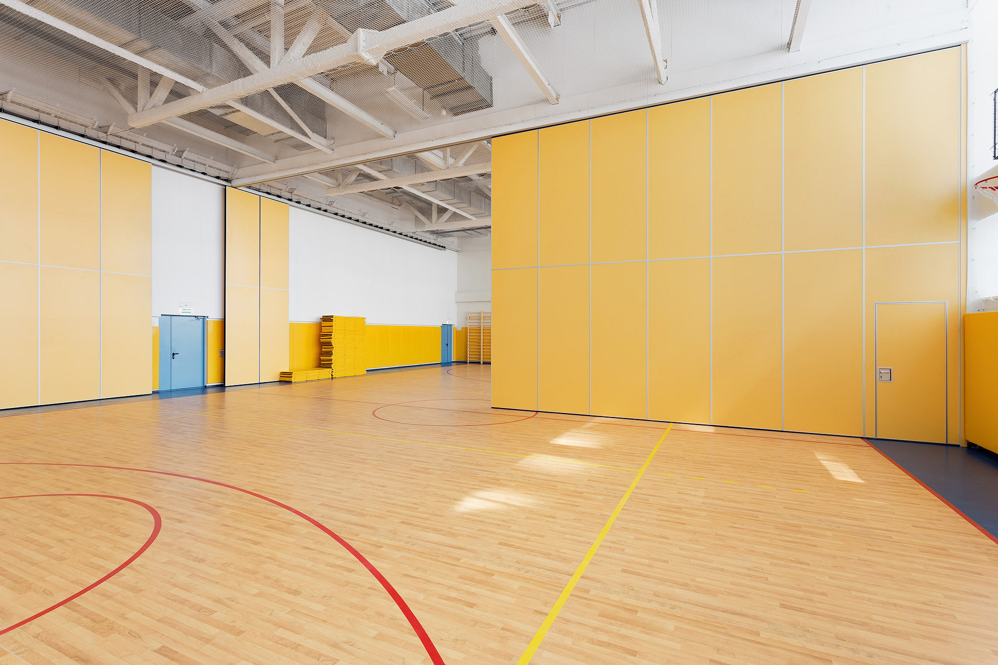 Photo Deaf sliding partitions UALCOM Hufcor