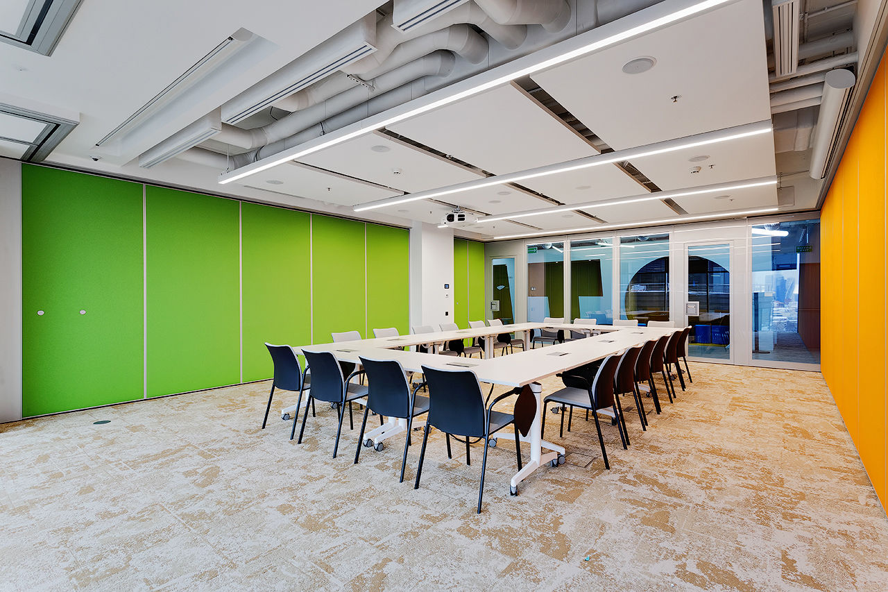 Photo Deaf sliding partitions UALCOM Hufcor