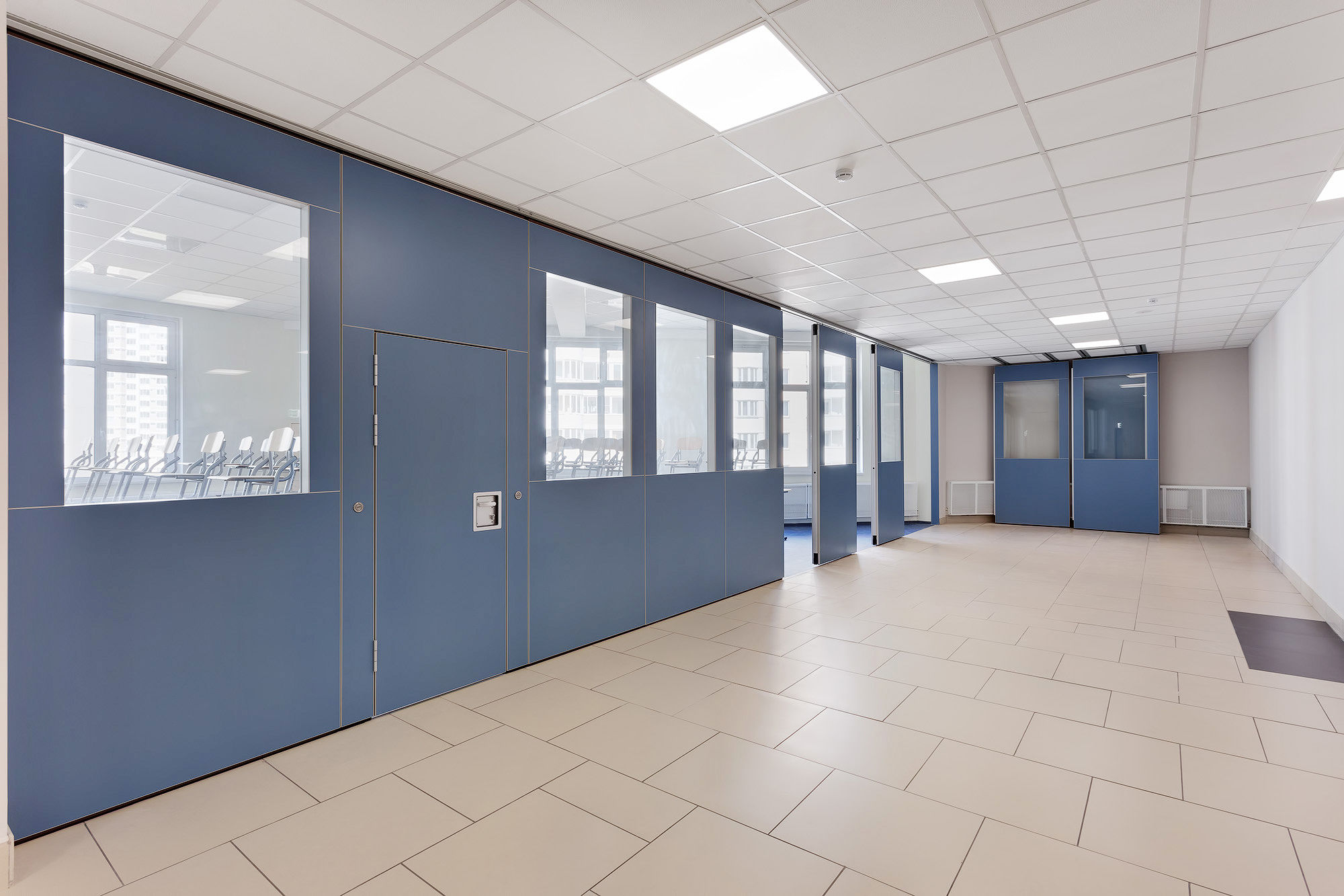 Photo Deaf sliding partitions UALCOM Hufcor