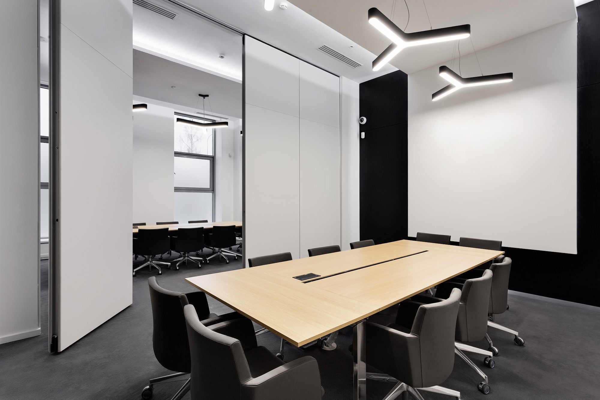 Photo Deaf sliding partitions UALCOM Hufcor