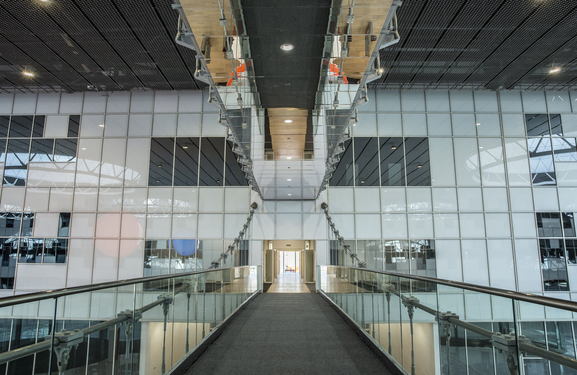 Photo UALCOM-Parapetto Railing System