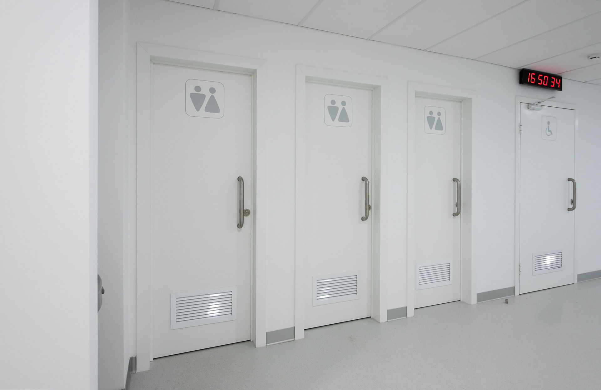 Photo Doors made of glass and chipboard UALCOM-Vitero