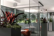 Incredibly stylish work was carried out by UALCOM together with the Architectural Studio of Roman and Dmitri Selukiv.