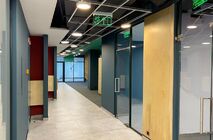 The input group is made in the UALCOM-Standard system.