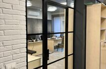 UALCOM implemented a project to install UALCOM Crystal office partitions for a modern engineering and construction office.