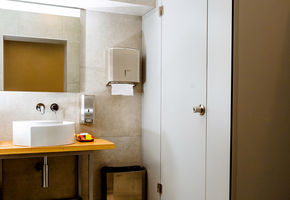 Sanitary partitions in project Fabulous world of dance in the studio GolDance.