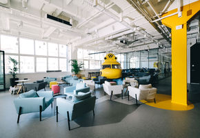 UALCOM-Crystal in project UALCOM company has decorated the space of the new office of the modern community of startup-founders - LIFT99 in Kiev.