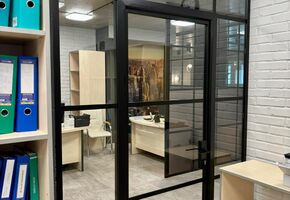 UALCOM-Crystal in project Engineering company office